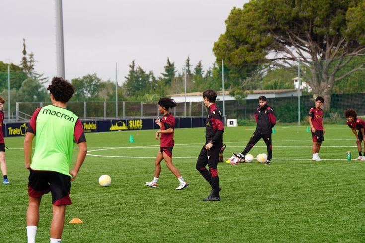 Pola Latihan & Nutrisi Optimal bagi Pemain Grassroots di Masa Pertumbuhan