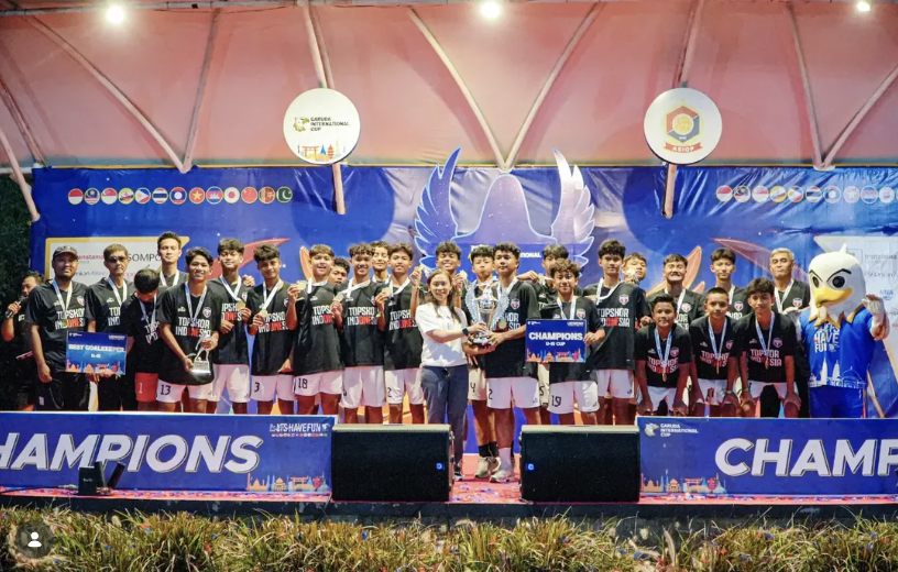 Piala dan Selebrasi Juara Turnamen